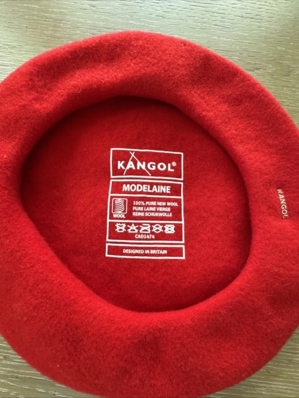 Red Kangol Modelaine Wool Beret with RARE Hat Pin Set Feather Stick Pin Women's
